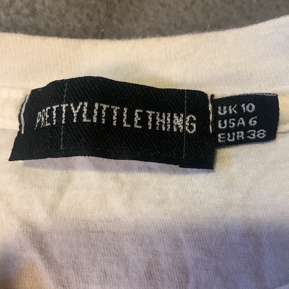 Prettylittlething Graphic T - Picture 2 of 2